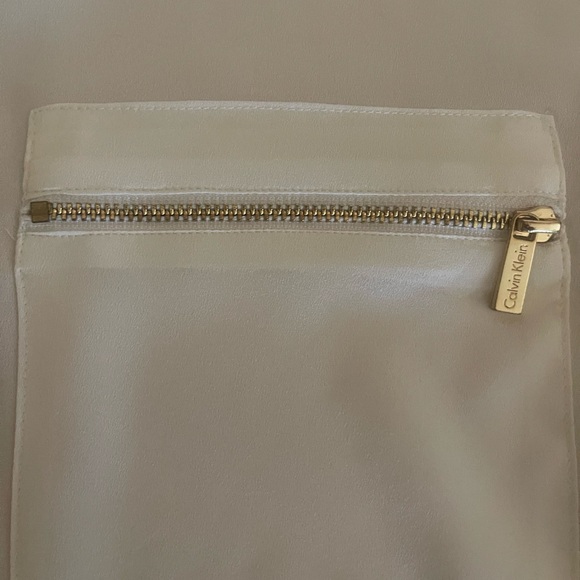 Calvin Klein Zip-Pocket Utility Blouse, Large - Picture 5 of 6